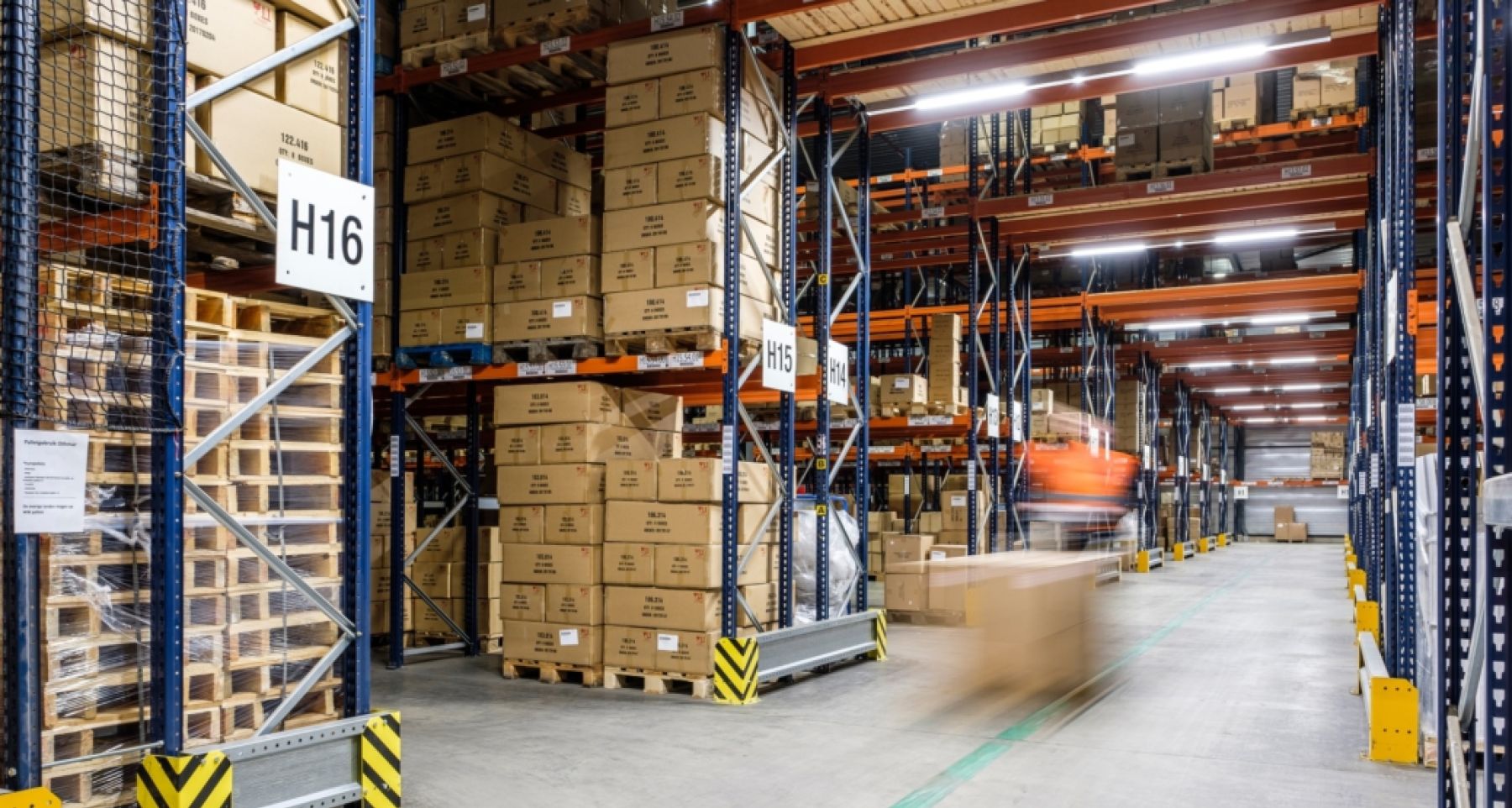 DSF7649 287 1 1038x555 acf cropped