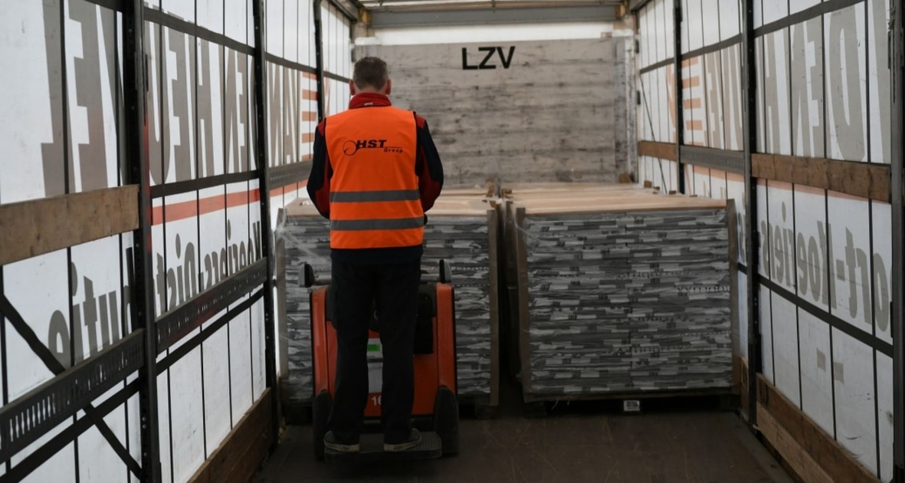 DSC 0175 1038x555 acf cropped 1