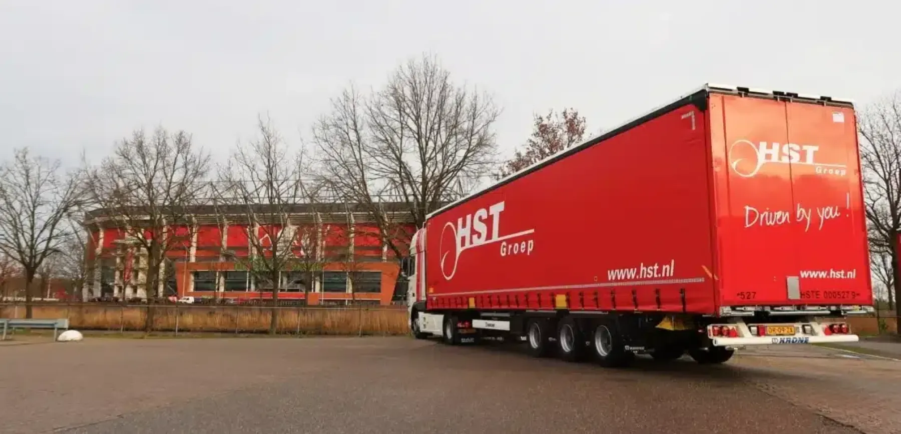 HST Krone trailer3 1110x535 jpg